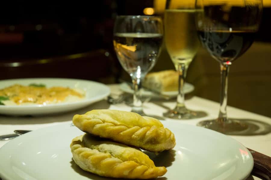 BA: Tango Show and Optional Dinner at Esquina Homero Manzi - Drinks, seating, and what can affect your enjoyment