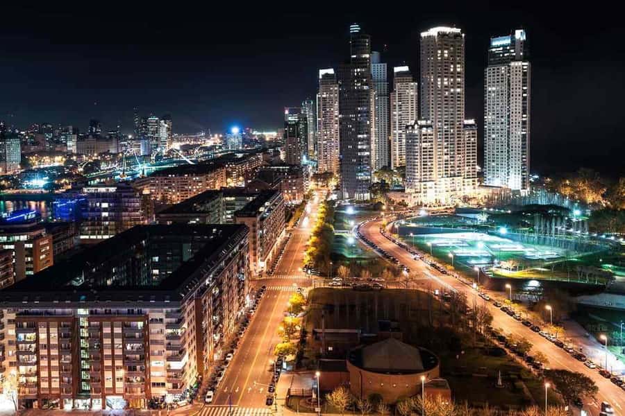 Buenos Aires by Night: Small Group City Tour - Plaza de Mayo at Night and the Pink House Glow