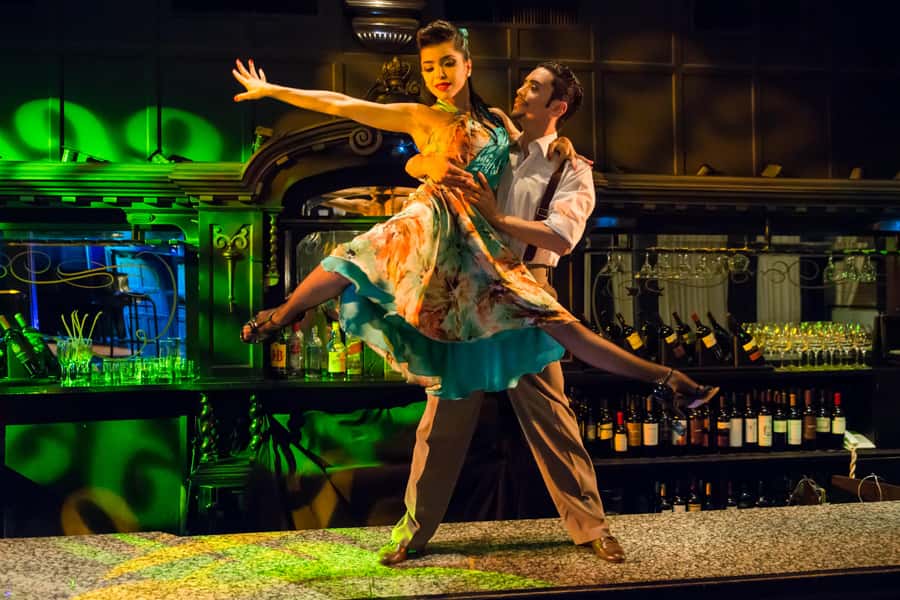 Buenos Aires: El Querandí Tango Show with Optional Dinner - Group Size and Accessibility: What This Feels Like in Practice