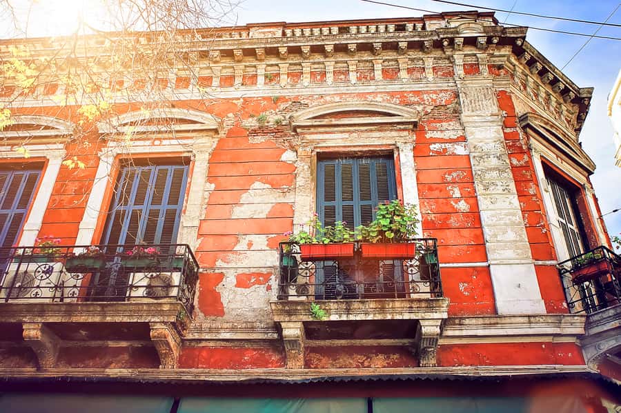 Buenos Aires: Half-Day Sightseeing Tour with 2 Stops - La Boca and Caminito: color you can walk through (and why it started)