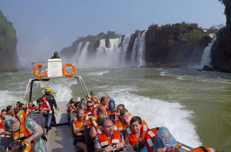 Buenos Aires: Iguazú Falls with Boat Ride & Optional Flight - Key things I’d watch for