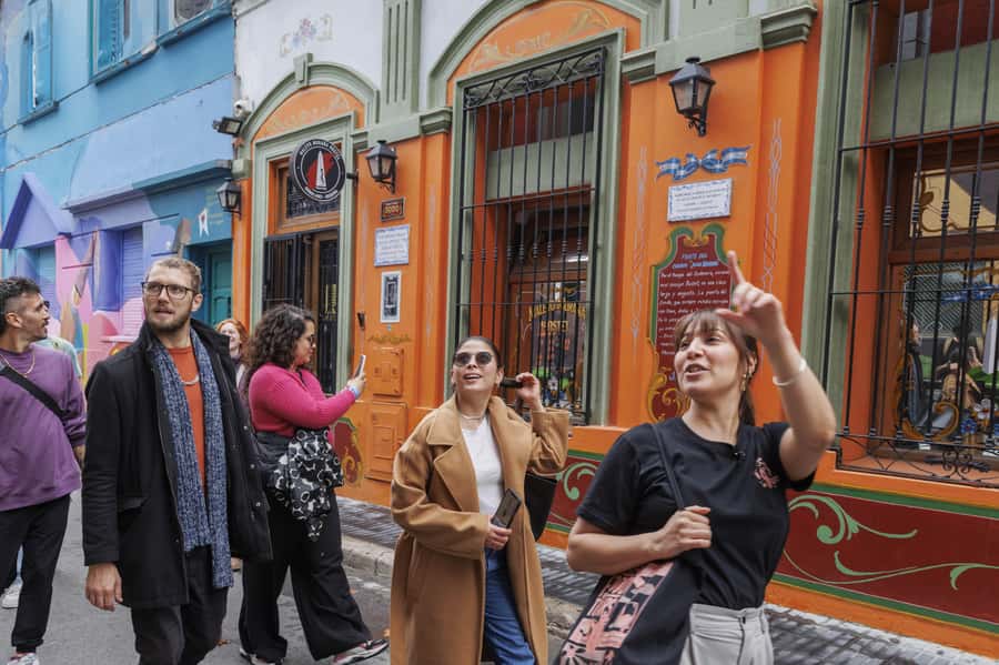 Buenos Aires: Local Foodie Adventure with Sherpa Food Tours - Stop 3: The Iconic Bodegón Where Locals Eat Big Comfort Classics