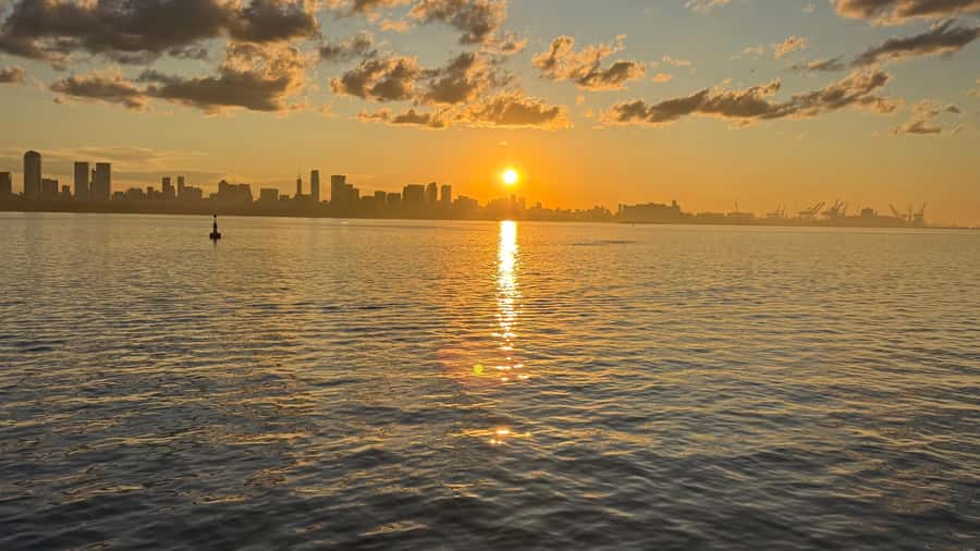 Buenos Aires: Puerto Madero Sunset Cruise with Open Bar - Key things I’d pay attention to