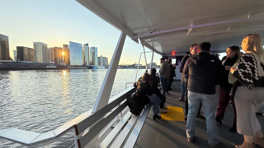 Buenos Aires: Puerto Madero Sunset Cruise with Open Bar - Best departure times by month: lining up with the sunset window