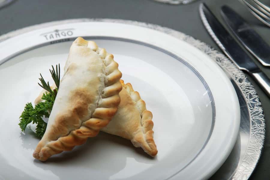 Buenos Aires: Tango Porteño Show Ticket with Dinner Option - Who This Tango Night Fits Best
