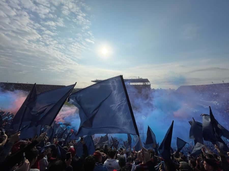 Buenos Aires: Tickets to Soccer Matches - The match experience: learning the culture while you roar with the crowd
