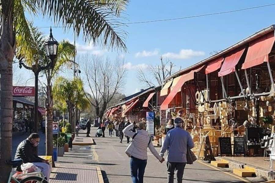 Buenos Aires: Tigre Delta Half-Day Tour with Navigation - Casa Sarmiento Museum: History with a Sense of Place