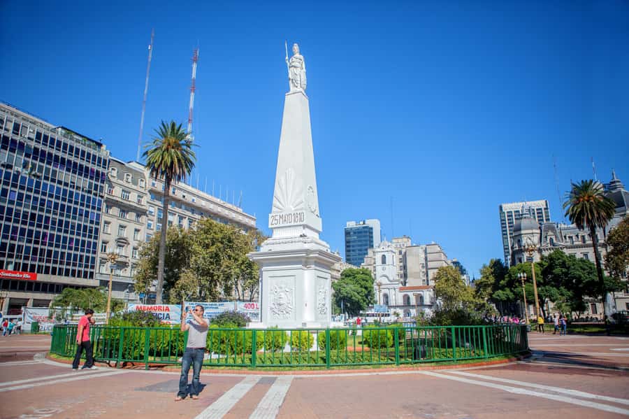 Classic City Tour of Buenos Aires: Neighborhoods and Emblems - La Boca and Caminito: the color stop that actually earns its fame