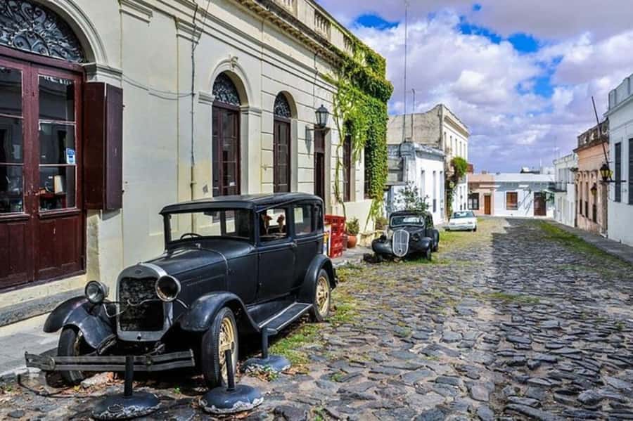 Colonia del Sacramento: Small-Group Day Trip - From Buenos Aires to Colonia: the ferry rhythm and pickup math
