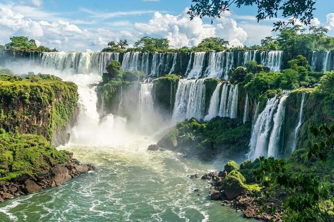 Iguazú Falls Private Full Day Tour - Iguazú Falls from Buenos Aires, without the logistical headache