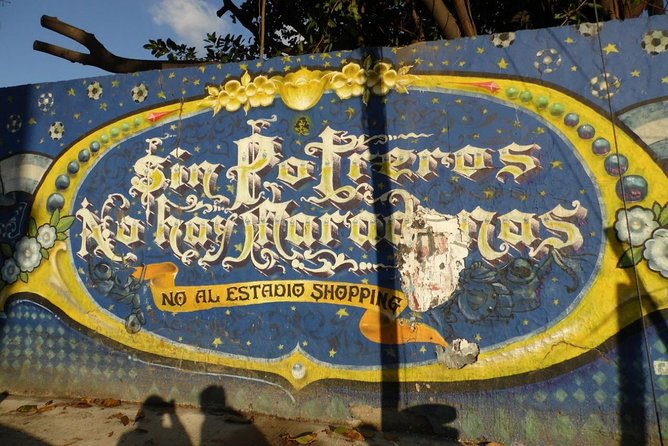 La Boca, a collective creation: Port, immigrants, arts and football - Port, immigration, arts, and football: the story this tour actually tells