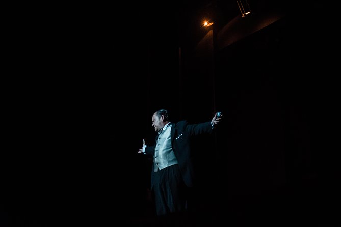 Palacio Tango: Tango Show at the Piazzolla Theater - The real schedule: pickup, waiting, and timing that matters