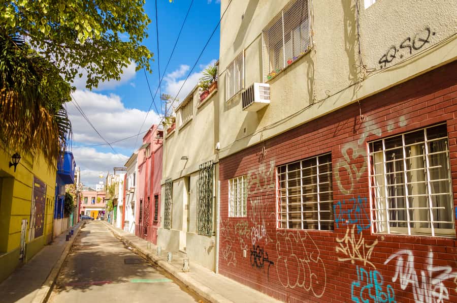 Palermo: Graffiti and Street Art Guided Tour in English - Price and timing: why $13 for two hours can be good value