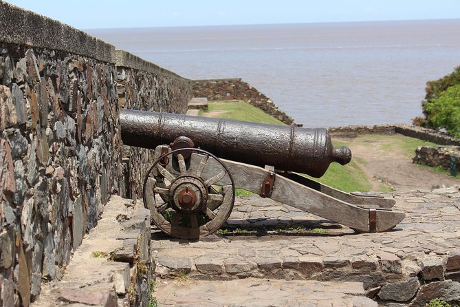 Premium Day Tour to Colonia del Sacramento - Museo Português de Colonia: 30 minutes with one important catch