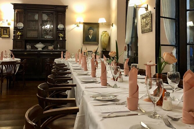 Premium Day Tour to Colonia del Sacramento - Plaza de Armas and the Matriz basilica: what makes it special on a short schedule